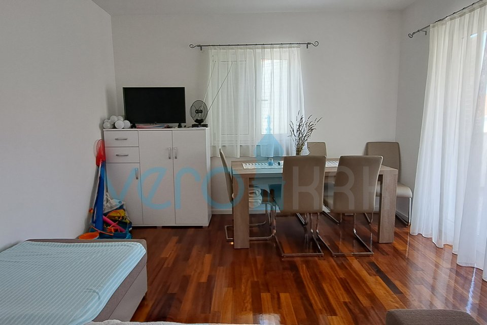 Uvala Soline Otok Krk Dvosoban Apartman 65 M2 Na Katu Sa Dvije Terase