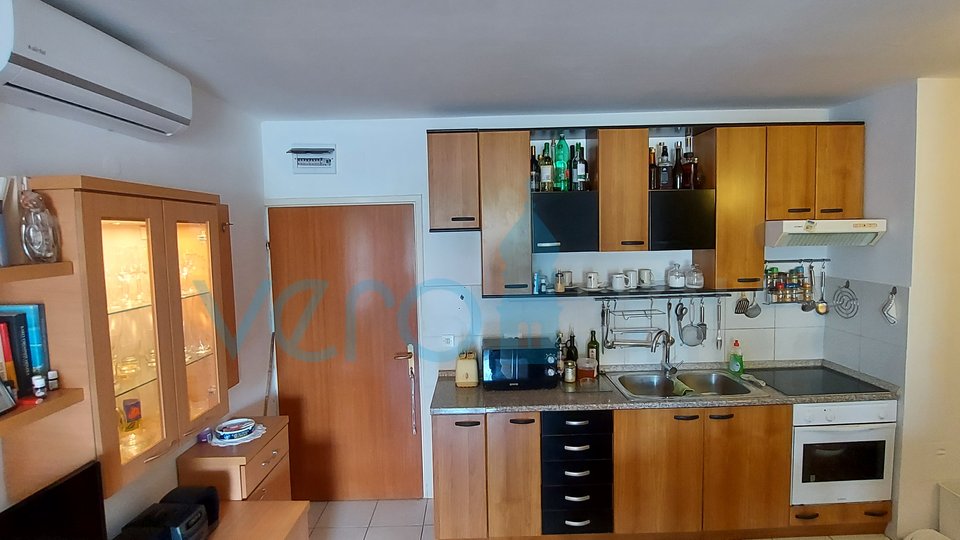 Krk town, one bedroom apartment on the first floor with a large terrace