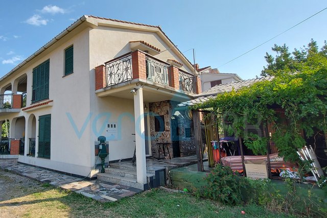 Haus, 300 m2, Verkauf, Dobrinj - Šilo
