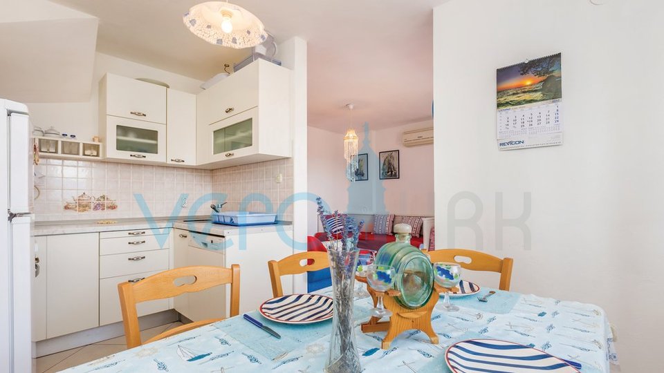 Čižići, island of Krk, duplex apartment with the garden and the sea view