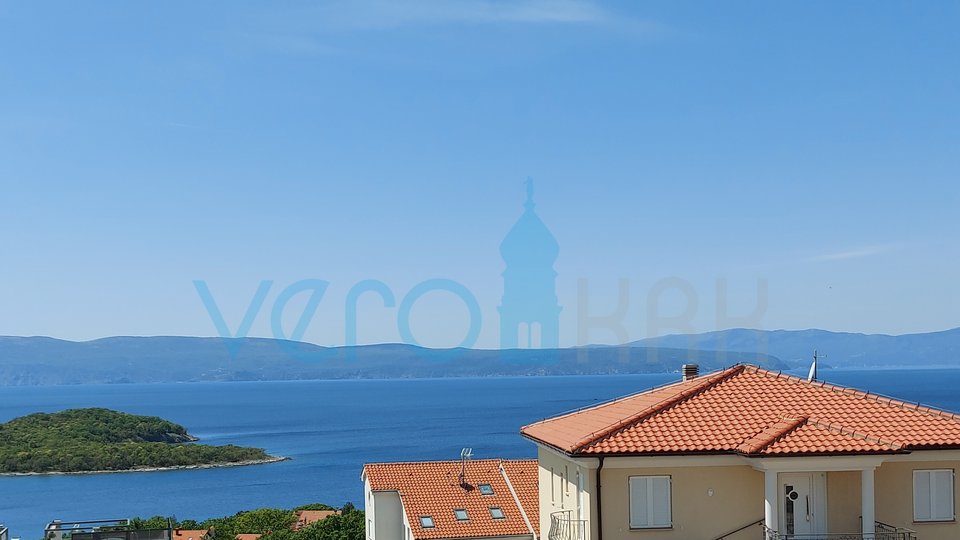 Njivice, isola di Krk, bellissimo appartamento di 117 m2 con vista panoramica sul mare e garage