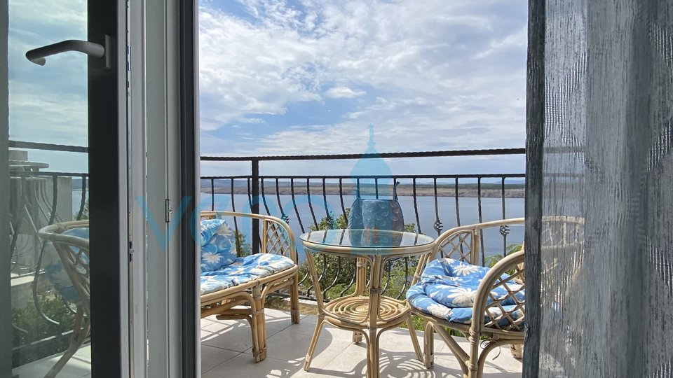 Crikvenica, Jadranovo, Dva stana u kući s prekrasnim pogledom na more, prodaja