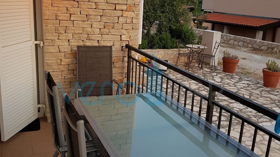 Krk, wider area, two-room apartment on the ground floor with a sea view