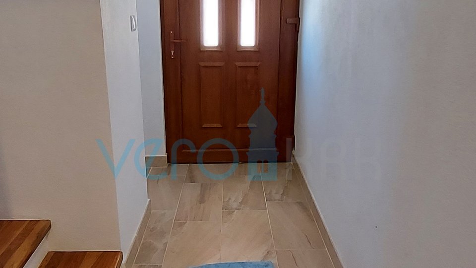 House, 170 m2, For Sale, Dobrinj - Kras