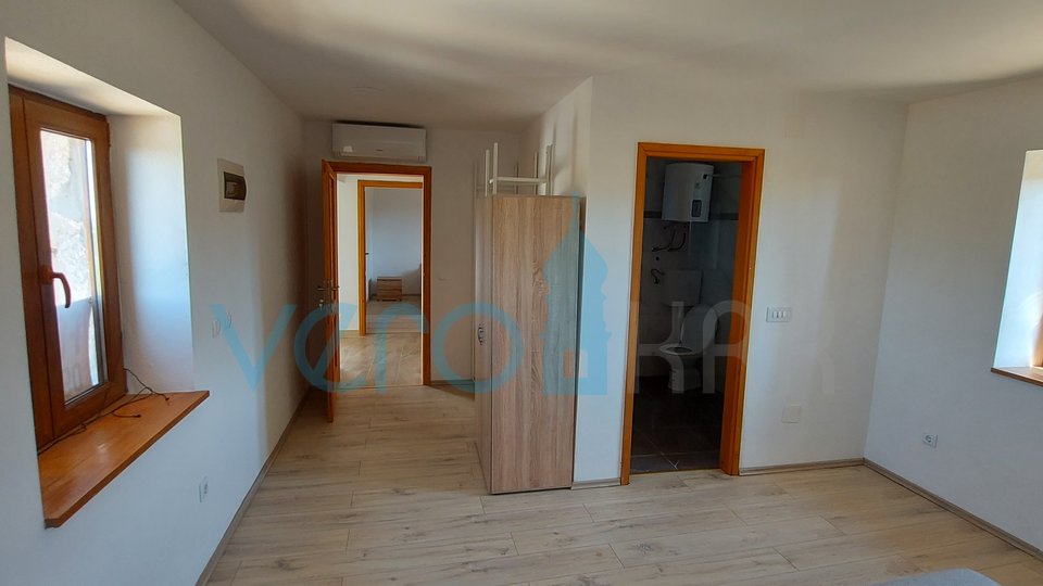 House, 170 m2, For Sale, Dobrinj - Kras