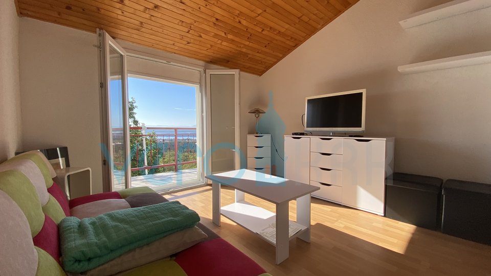 Crikvenica, Jadranovo, Dvosobno stanovanje z dnevno sobo in odprtim pogledom na morje!