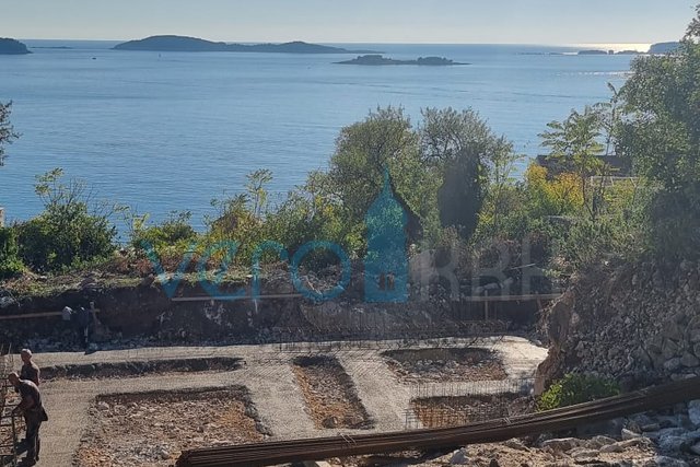 Dubrovnik, Soline, 298 m2 moderne Villa mit 735 m2 Gartenfläche in Meeresnähe!