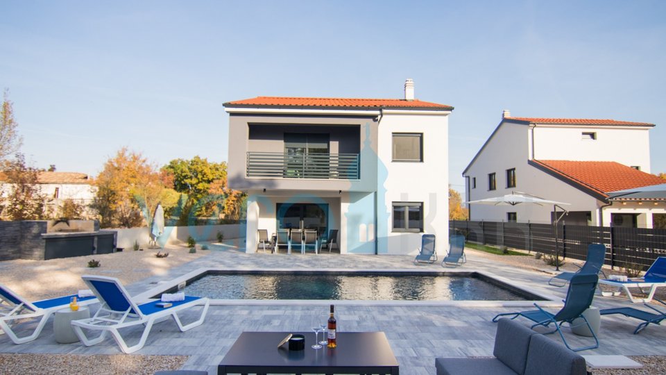 Island of Krk, Dobrinj area, modern villa with swimming pool, for sale
