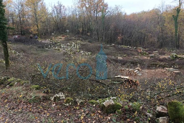 Breza, Building land 2158 m2 in the center of the village, for sale