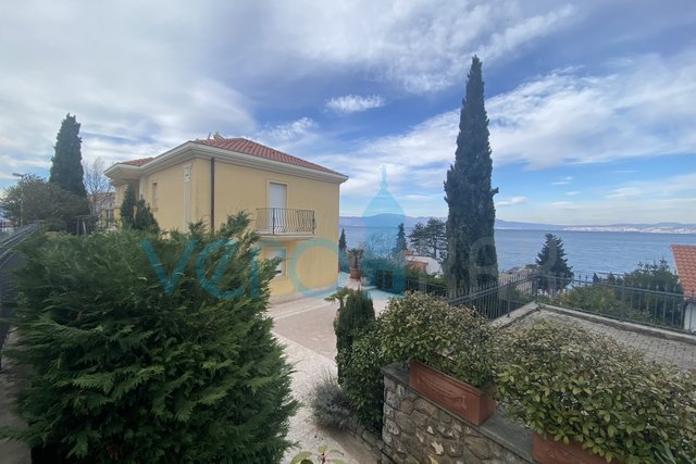 Omišalj, Njivice, Samostojeća kuća 120 m od plaže s otvorenim pogledom, prodaja
