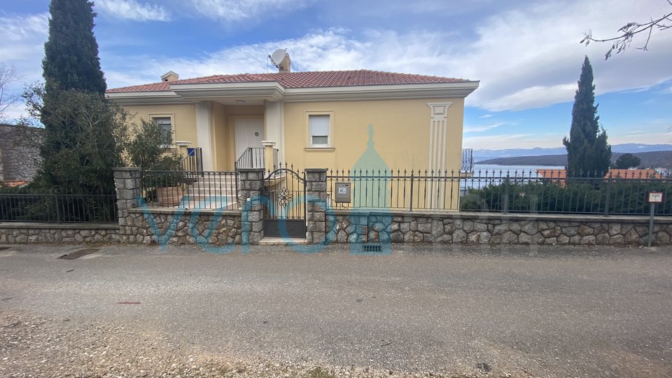 Omišalj, Njivice, Detached house 120 m from the beach with an open view, for sale