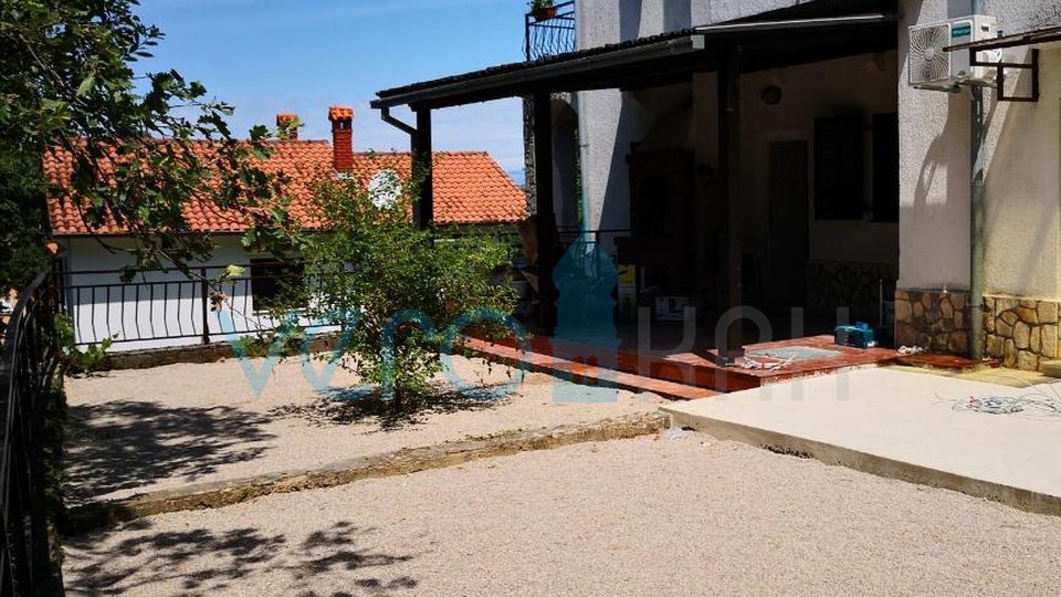 Island of Krk, Dobrinj, Two apartments on the ground floor 400m from the sea, for sale