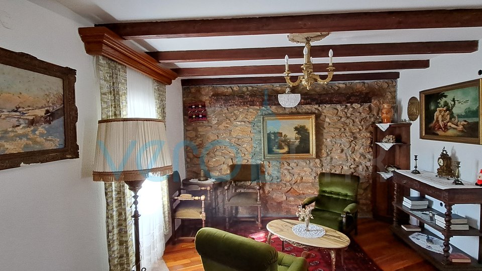 Šilo, stone house 130 m2, uniquely decorated, for sale