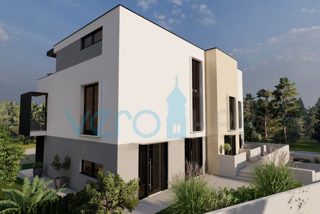 Mesto Krk, center, luksuzno stanovanje 90m2, garaža, terasa