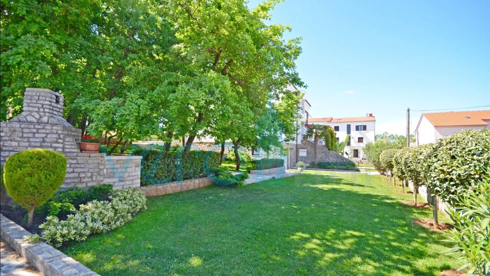 Island of Krk, Malinska, Unique villa with park and swimming pool in a great location, for sale