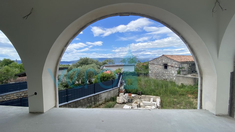Krk, šira okolica, Obnovljena kamena kuća s panoramskim pogledom na more, prodaja