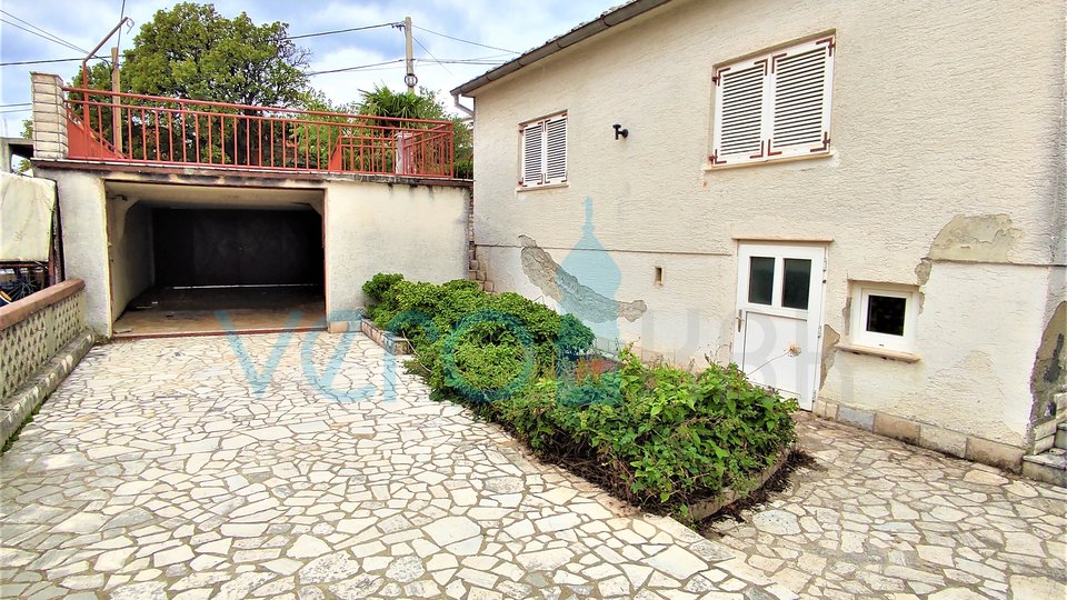 Crikvenica - detached house with an apartment on a spacious garden, for sale