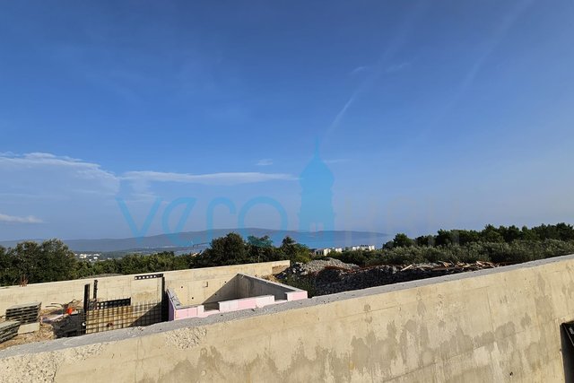 Mesto Krk, gradbeno zemljišče 2990m2, panoramski pogled, projektna dokumentacija, odlična lokacija, prodaja