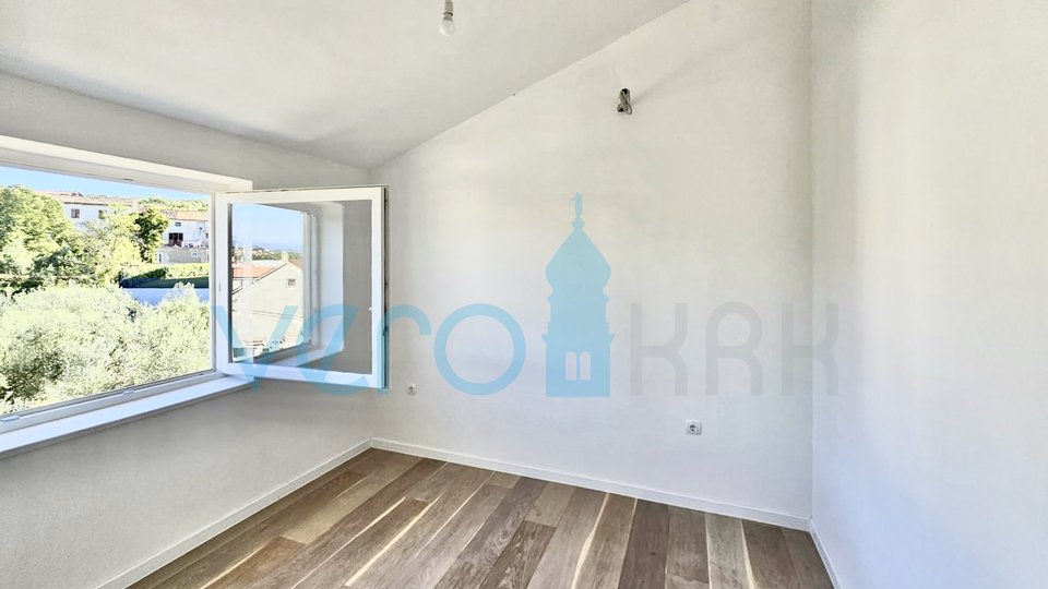 Malinska, surroundings, One bedroom apartment 39m2 on the second floor with a sea view, for sale