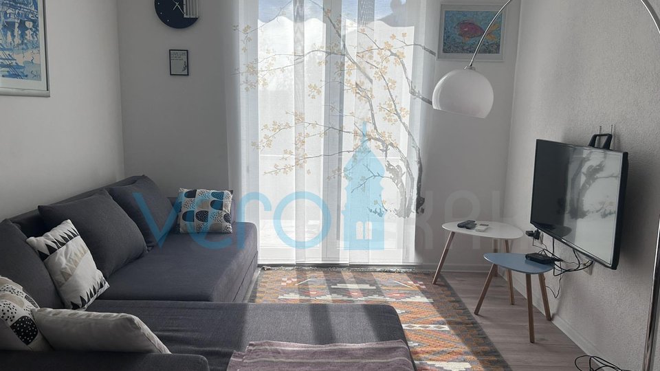 Malinska, Insel Krk, schöne Wohnung im Erdgeschoss 60 m2, Garten 40 m2, zu verkaufen