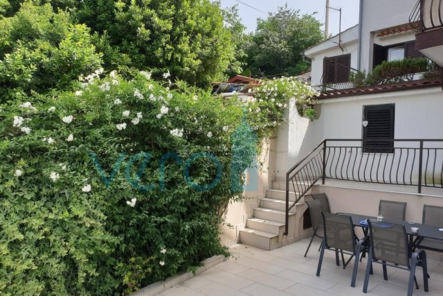 Crikvenica, Ground floor apartment 62m2 with a terrace garden area, for sale