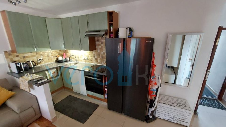 Omišalj, Njivice, Apartma 47 m2 na odlični lokaciji blizu morja, prodamo