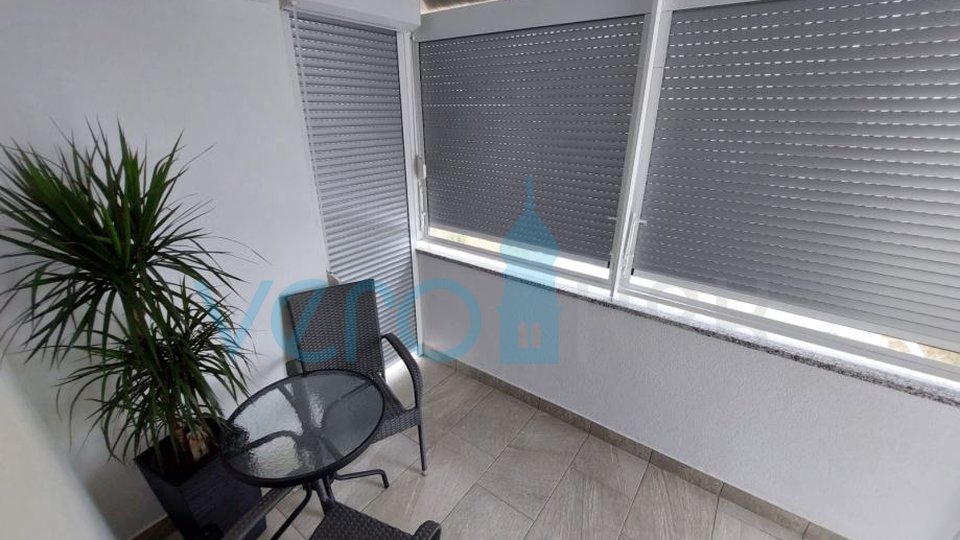 Omišalj, Njivice, Apartma 47 m2 na odlični lokaciji blizu morja, prodamo