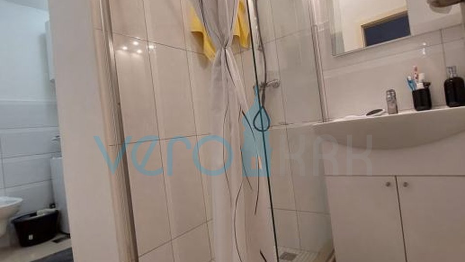 Omišalj, Njivice, Wohnung 47 m2 in toller Lage nahe dem Meer, zu verkaufen