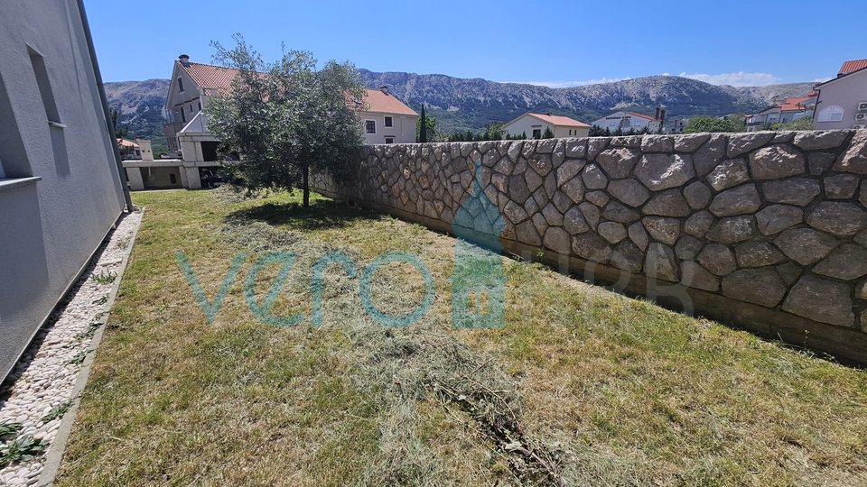 Island of Krk, Baška, 2 bedroom apartment on the ground floor with a large garden, for sale