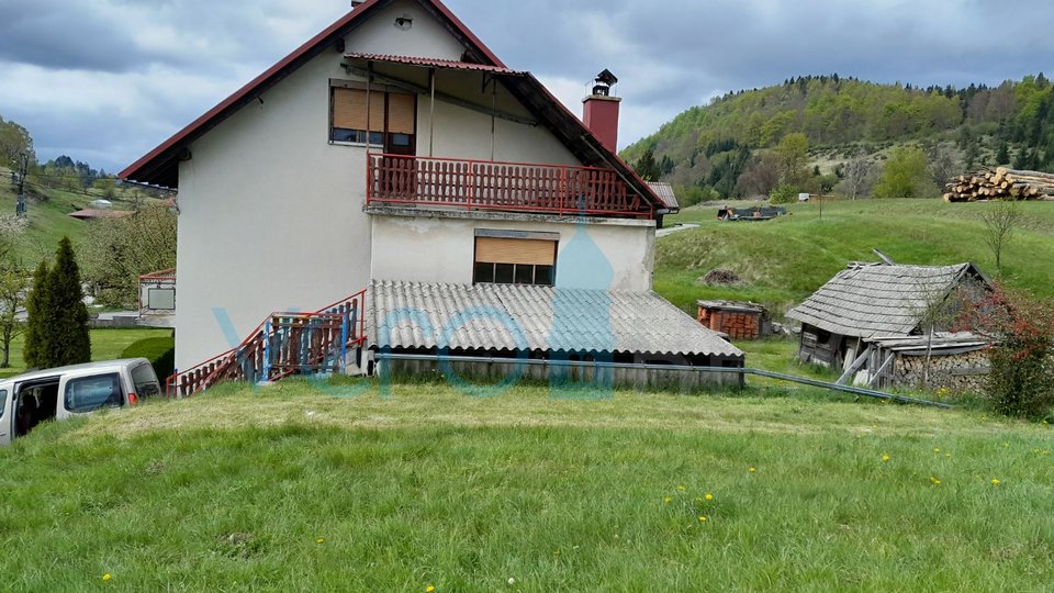 Čabar, Prezid, detached house, large garden, woodshed, for sale