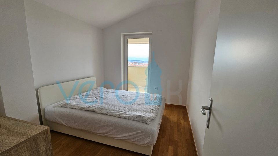 Malinska, near the center, Nice two-story apartment 100 m2 with an open sea view, for sale