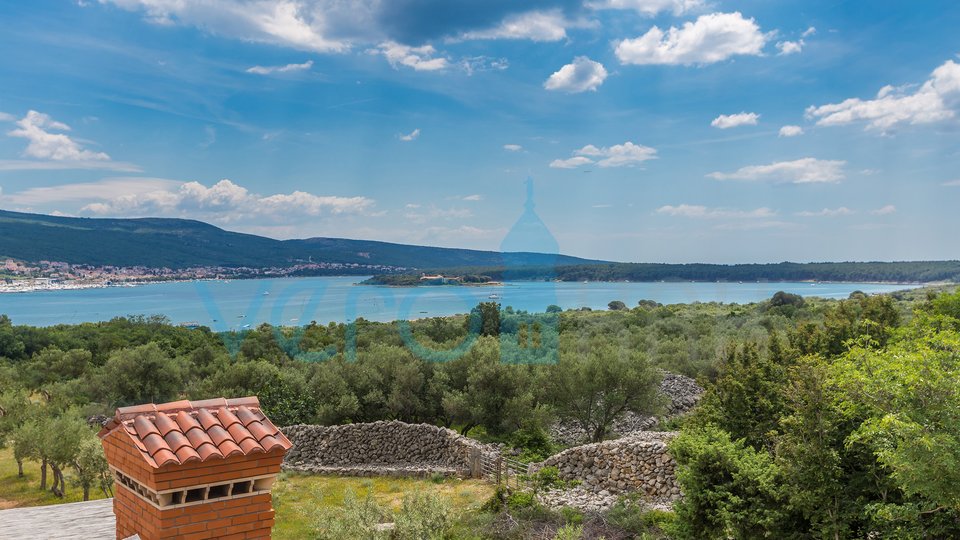 Grad Krk, okolica, veličanstvena villa sa bazenom, pogled na more, prodaja