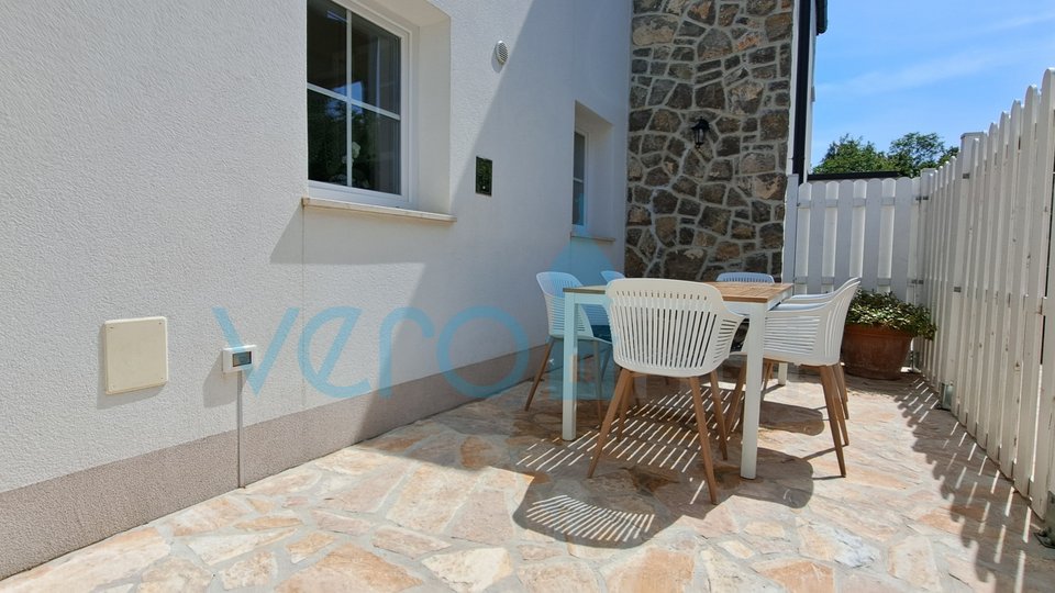 Island of Krk, City of Krk, surroundings, beautiful ultra-modern villa with pool, terrace and sea view, for sale