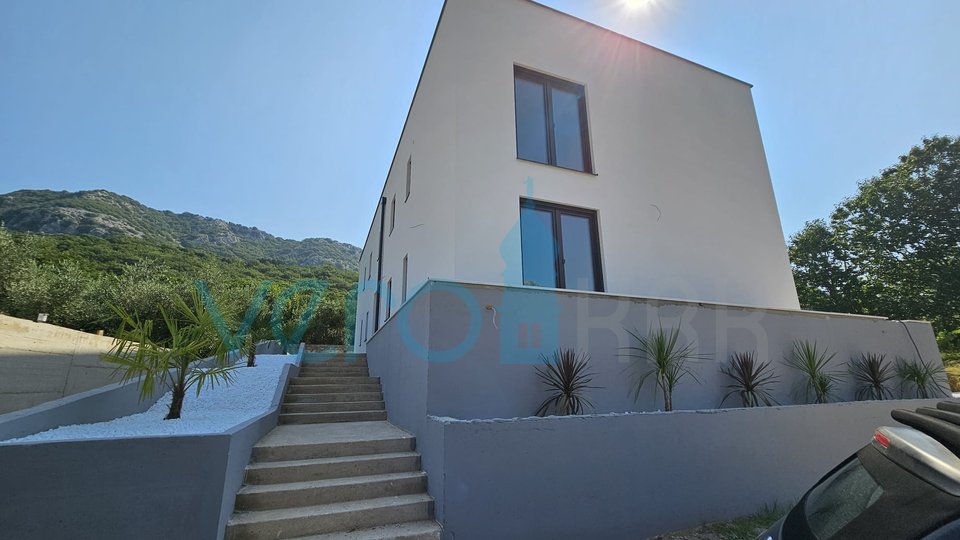 Island of Krk, Baška, surroundings, two-room apartment 64m2, ground floor, garden for sale