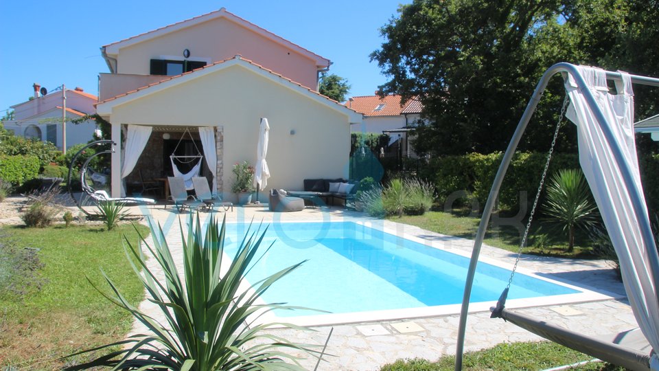 Insel Krk, Šilo, freistehendes Einfamilienhaus, Garten, Swimmingpool, Meerblick, zu verkaufen