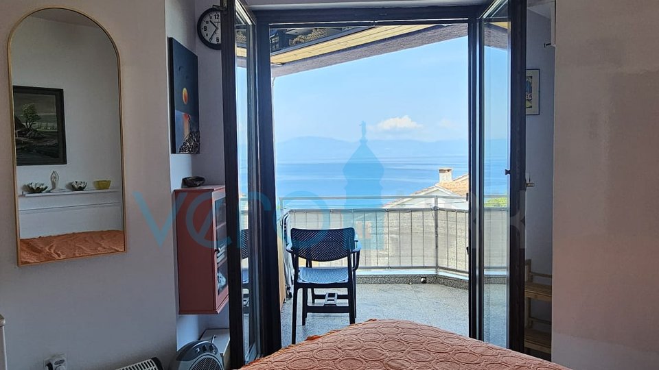 Isola di Krk, Njivice, appartamento 50m2, 2° piano, terrazza, balcone, vista mare, in vendita