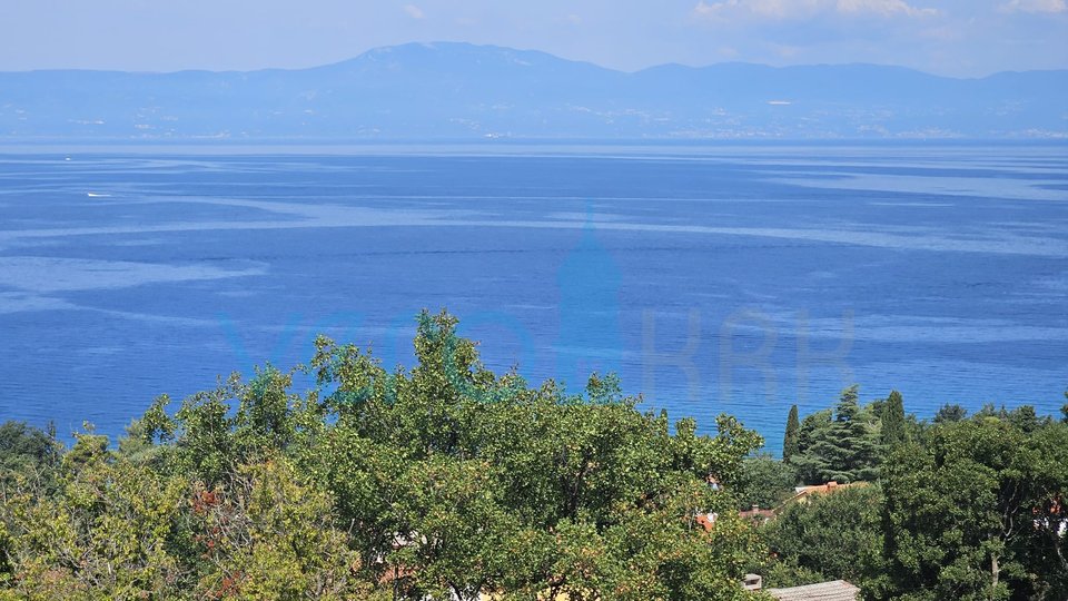 Isola di Krk, Njivice, appartamento 50m2, 2° piano, terrazza, balcone, vista mare, in vendita