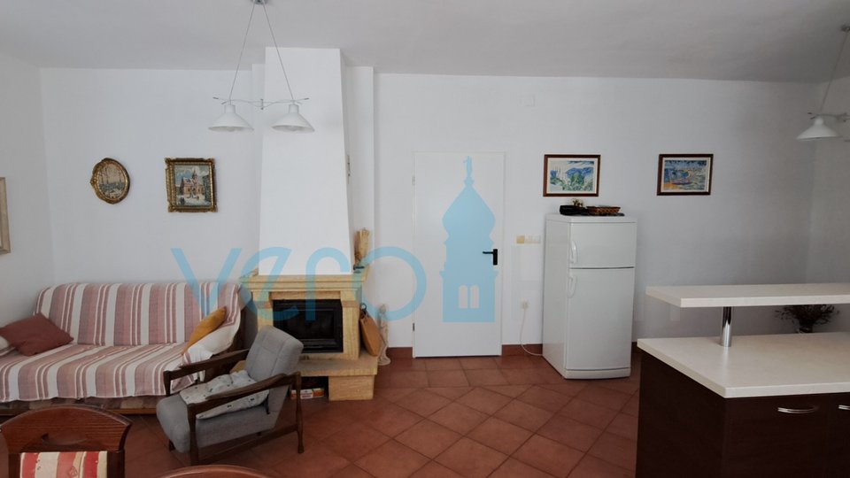 Malinska, dintorni, isola di Krk, casa indipendente, garage, giardino, vendita