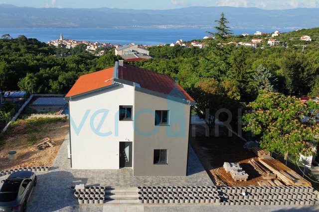 Vrbnik, island of Krk, dynamic detached house with pool and large garden