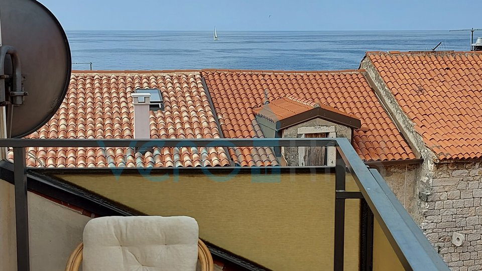 Umag, Stadtzentrum, Steinhaus mit Aussicht, 50m vom Meer