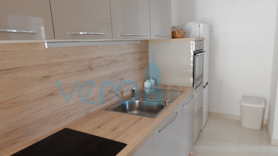 Crikvenica, Jadranovo, apartment 73 m2 on the ground floor with a view of the sea and a large garden, for sale