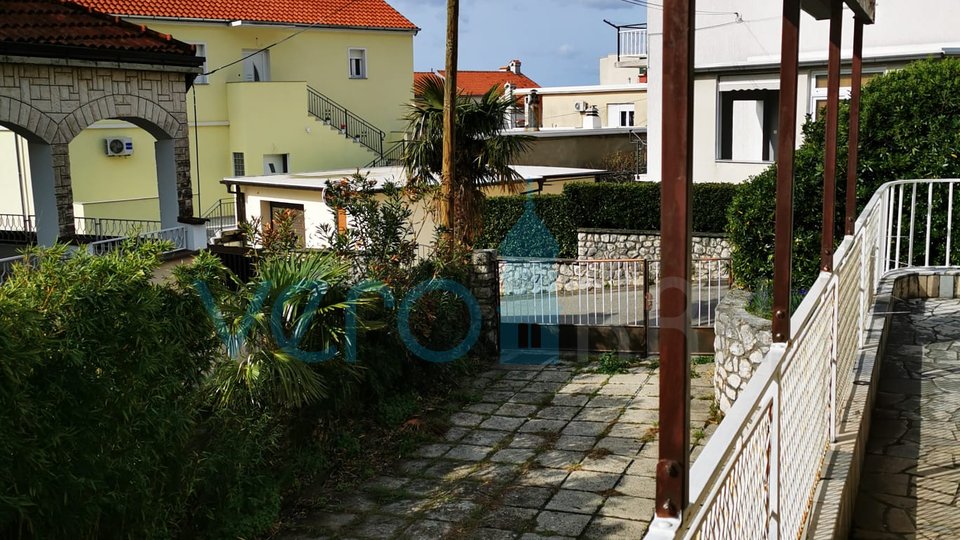 Crikvenica, center, floor of the house, spacious terrace, view, garden, sale