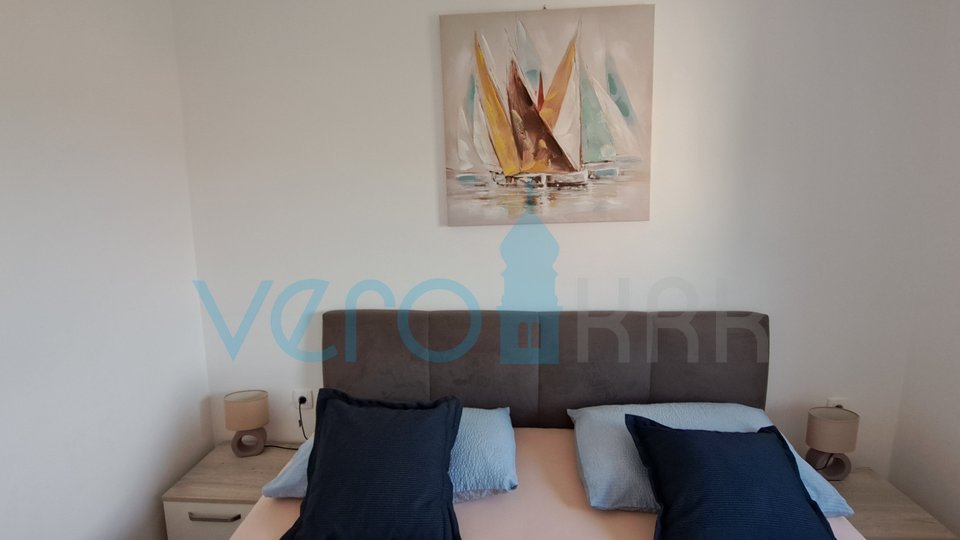 Uvlala Soline, otok Krk, dvosobni apartma 62 m2, pogled na morje, prodamo