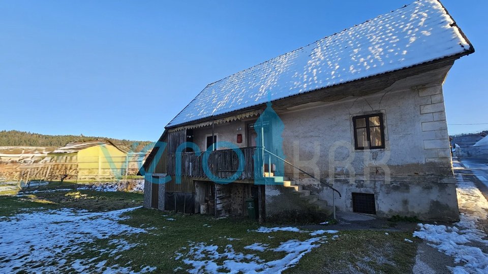 Gorski Kotar, Čabar, Prezid, autochthonous house with garden, for sale