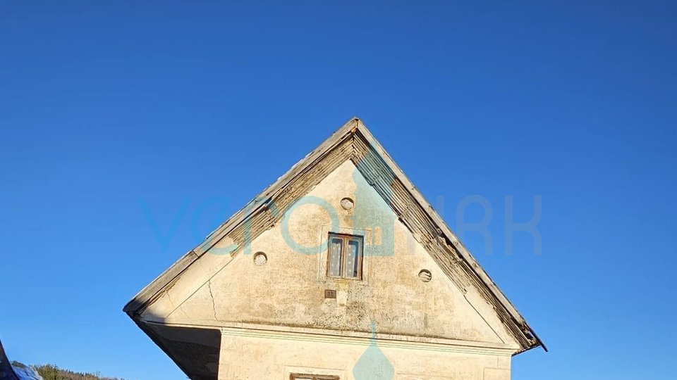 Gorski Kotar, Čabar, Prezid, autochthonous house with garden, for sale