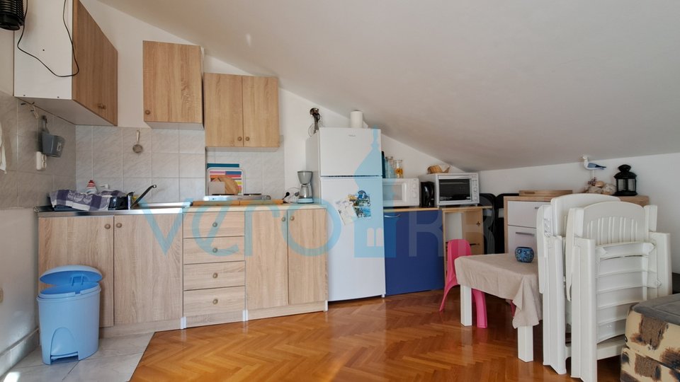 Njivice, otok Krk, apartma s prekrasnim pogledom na morje, prodaja