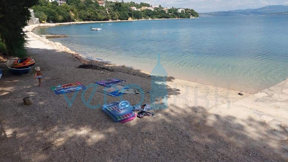 Okolica Zadra, Posedarje, etaža kuće sa dva stana i pogledom na more, 200 m do plaže, prodaja