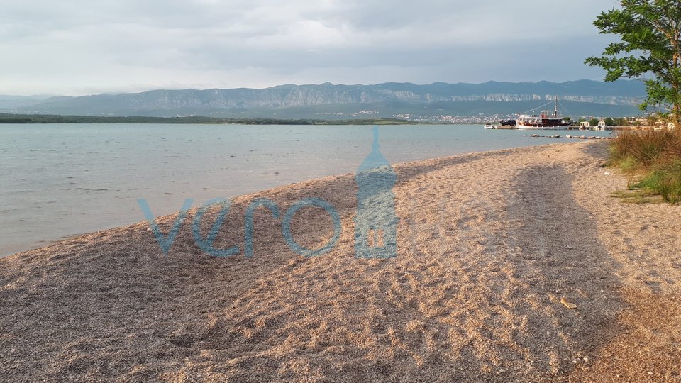 Uvala Soline, Čižići, Stanovi 2S+DB sa terasama u novogradnji 320m do plaže, prodaja