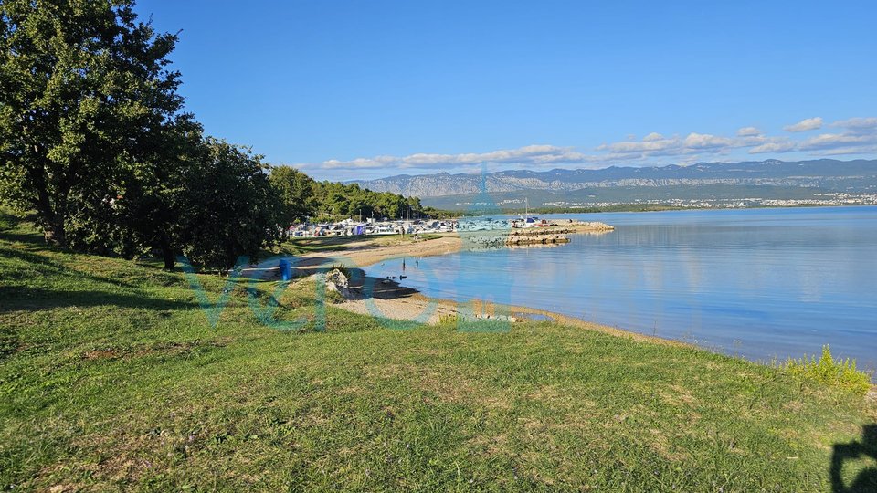 Uvala Soline, Čižići, Stanovi 2S+DB sa terasama u novogradnji 320m do plaže, prodaja