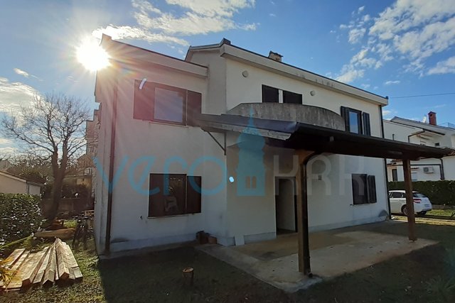 House, 180 m2, For Sale, Malinska